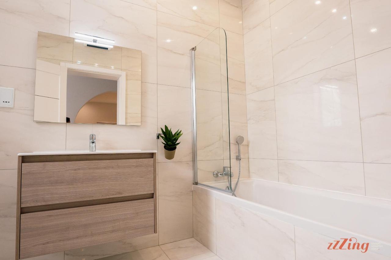 Stunning Holiday Villa With A Heated Jacuzzi St. Paul's Bay Exteriér fotografie